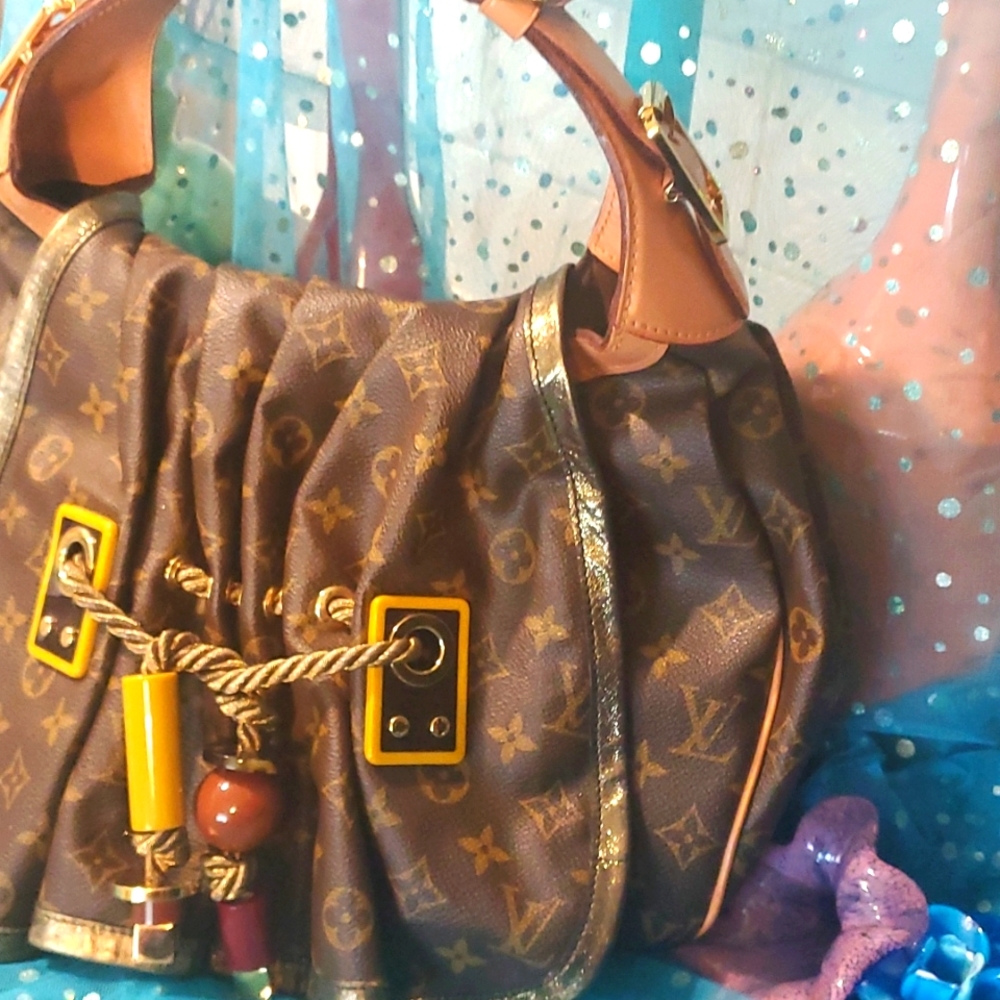 Louis Vuitton Kalahari GM Limited Edition Bag with COA - Picture 6 of 16